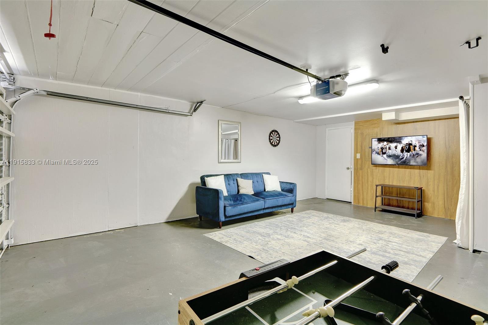 Wilton Manors Condo: 2809 Northwest 7th Avenue