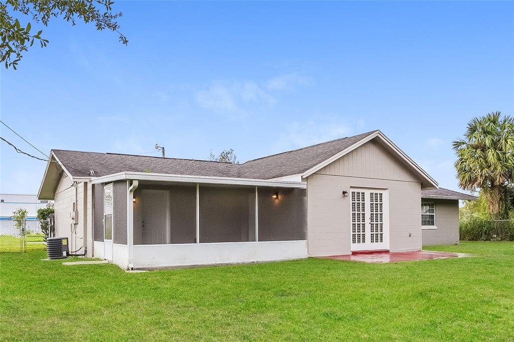 Sanford Condo: 2015 Jones Avenue