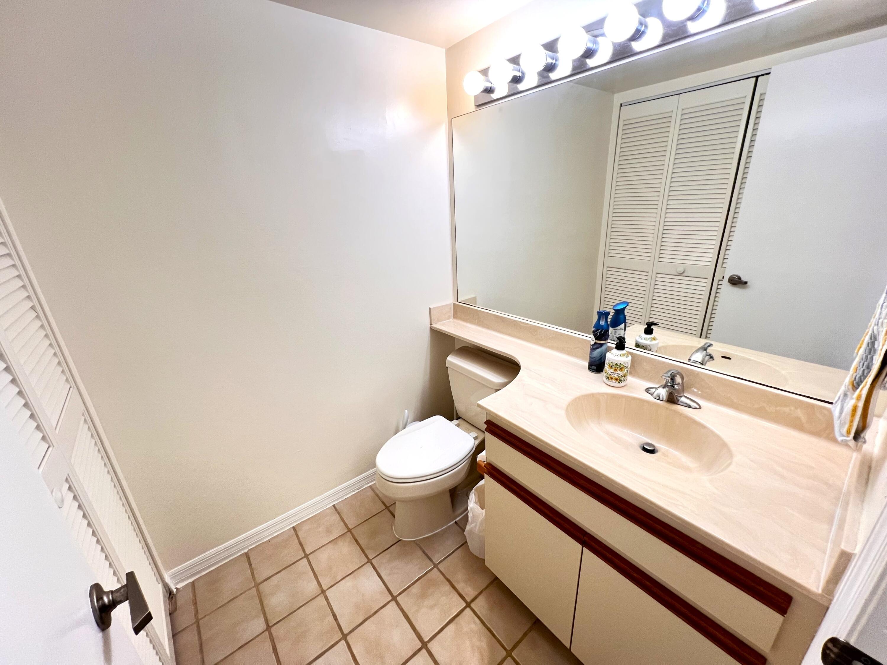 Cape Canaveral Condo: 513 Seaport Boulevard