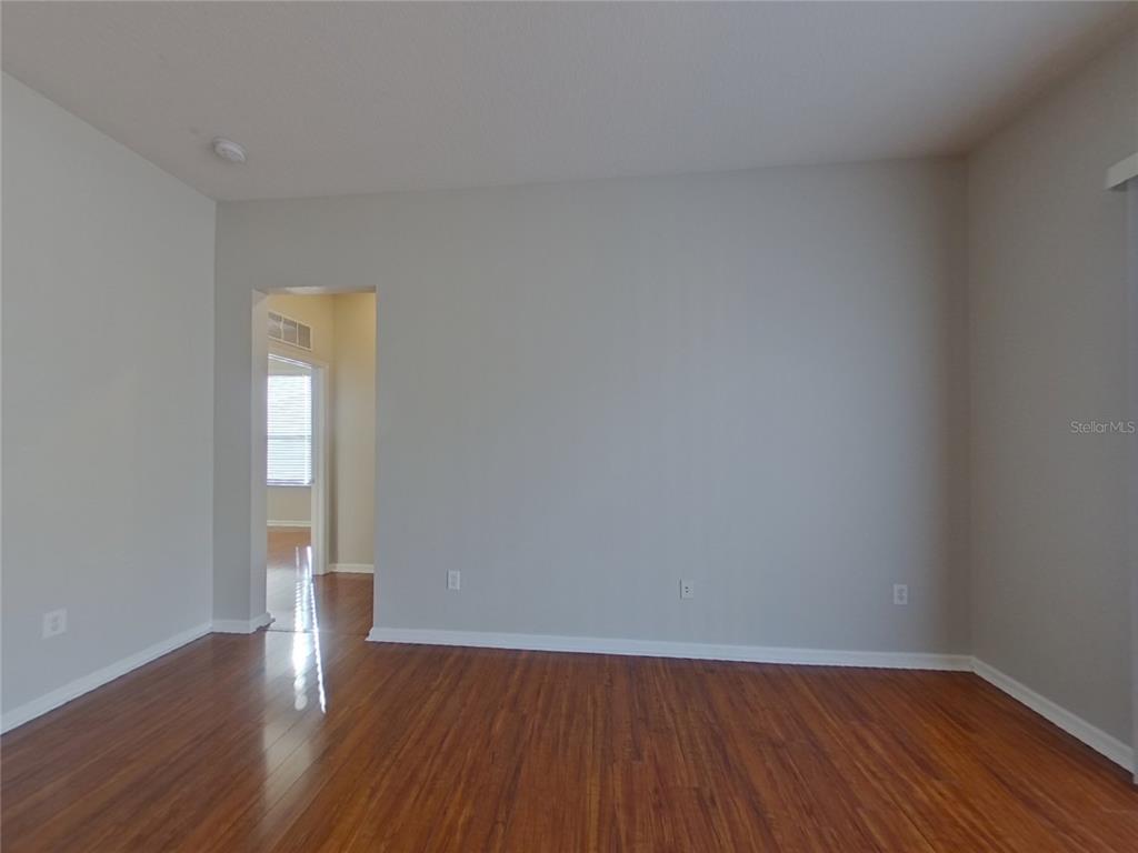 Land O Lakes Condo: Undisclosed Address