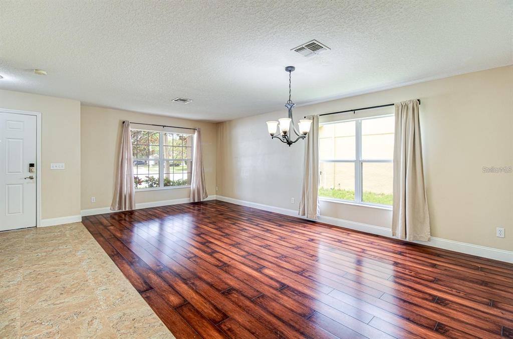 Sanford Condo: 142 Wilson Bay Court
