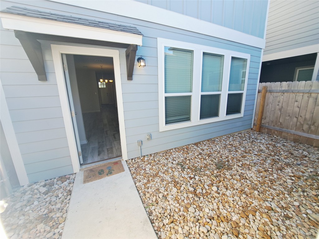 Leander Condo: 309 Toddy Way