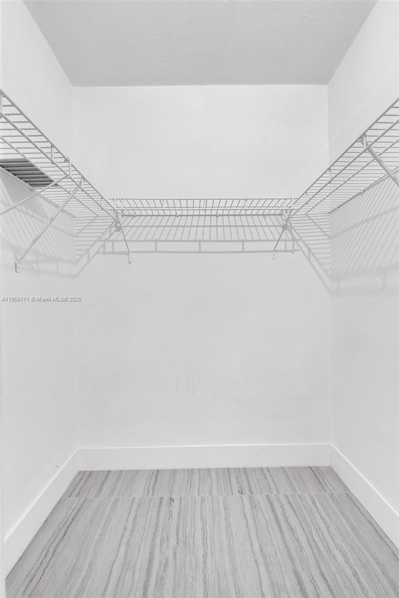 Pompano Beach Condo: 101 Southeast 6th Avenue