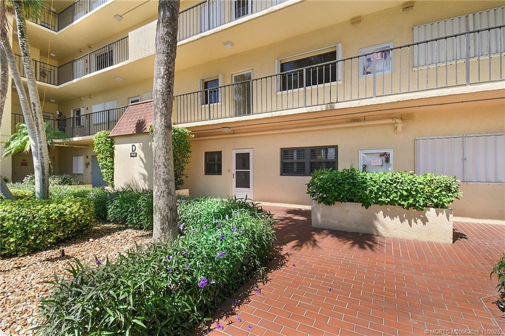 Jensen Beach Condo: 7410 South Ocean Drive