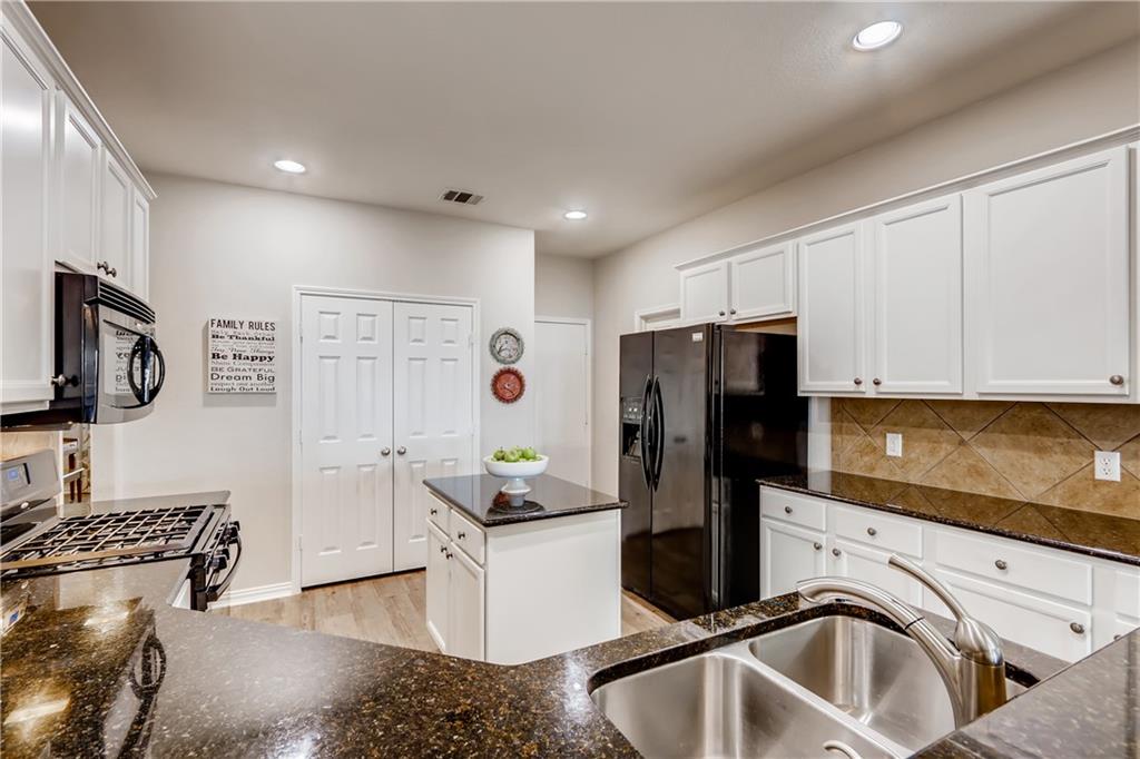 Leander Condo: 2416 Ericanna Lane
