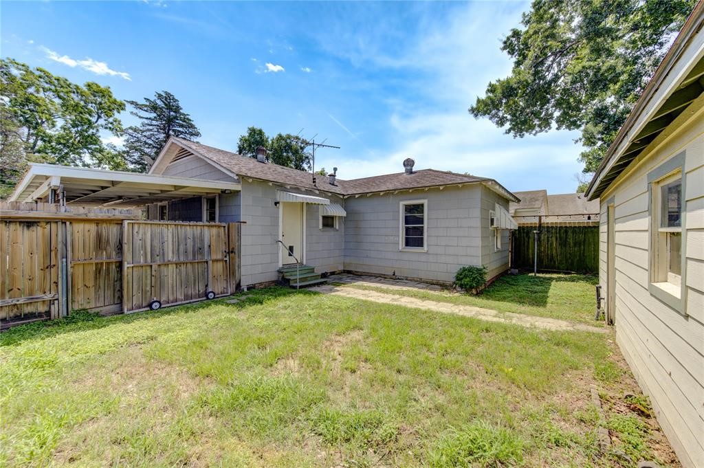 Houston Condo: 1823 Tabor Street