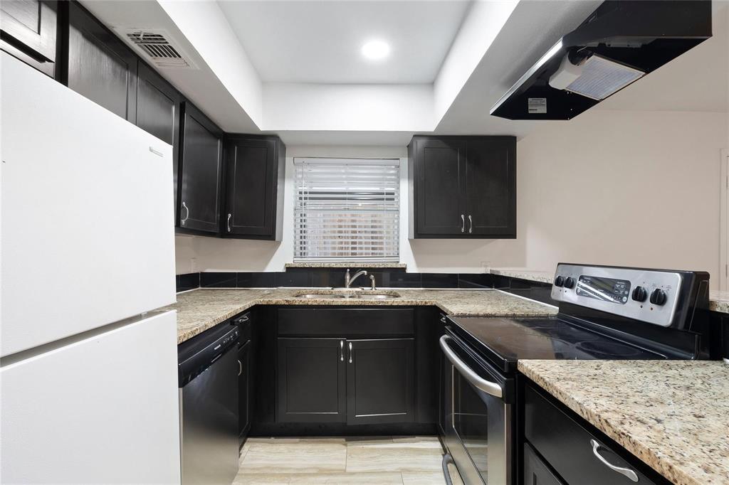 Garland Condo: 4930 Windward Passage