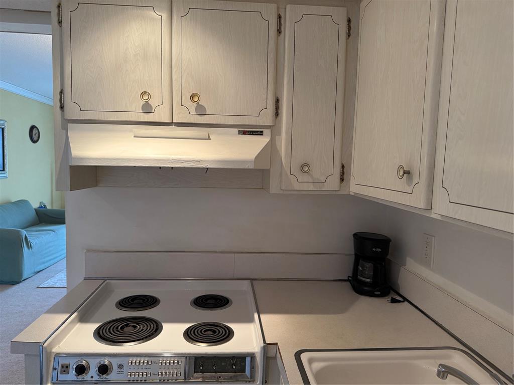 Pompano Beach Condo: 412 South Cypress Road