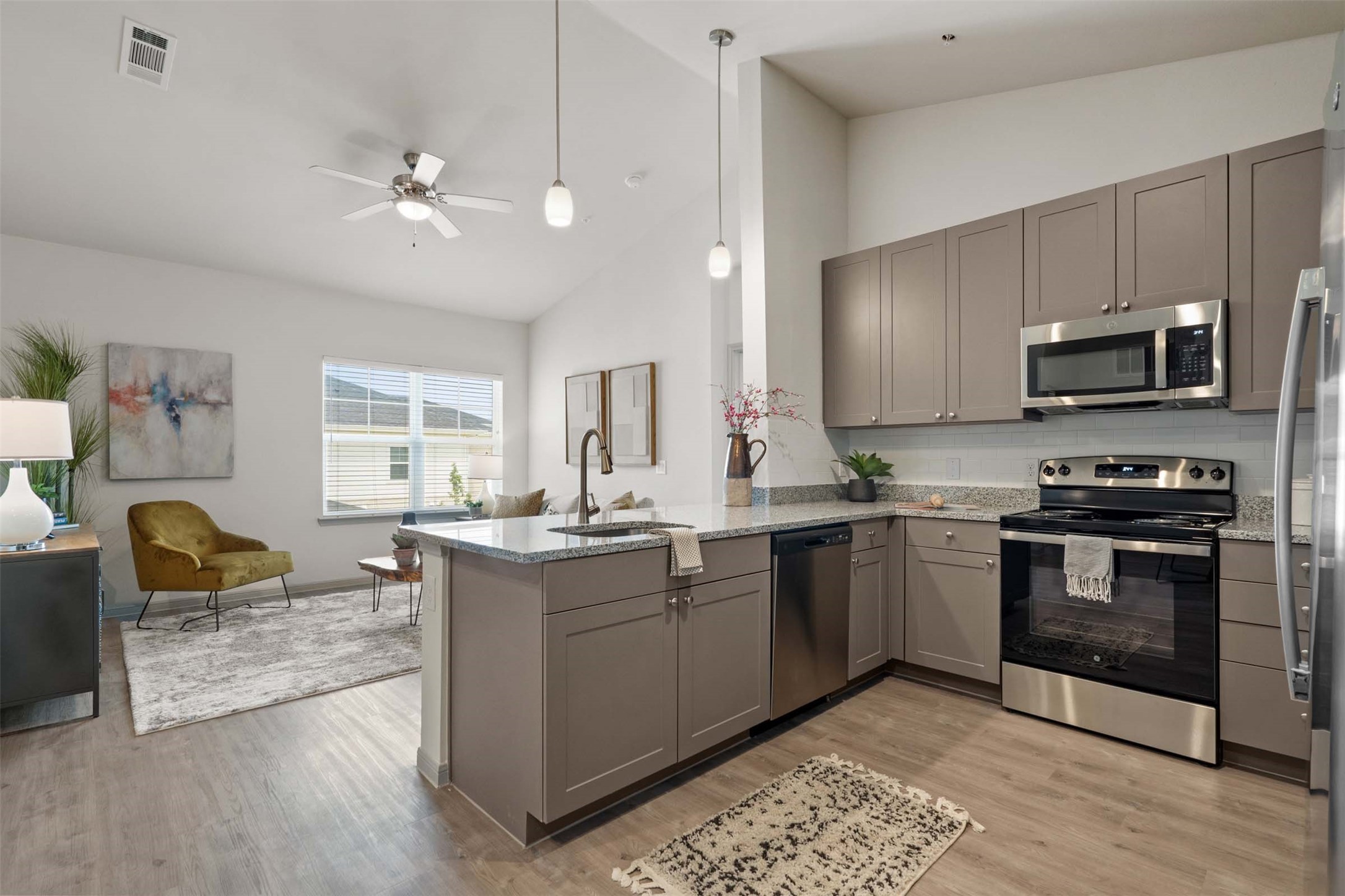 Leander Condo: 1101 Halsey Drive