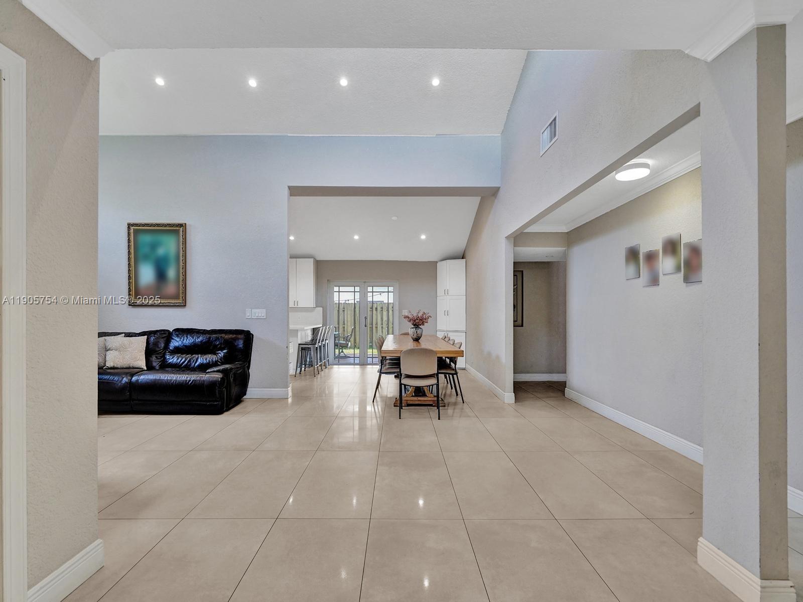 Sunrise Condo: 9700 Northwest 33rd Street