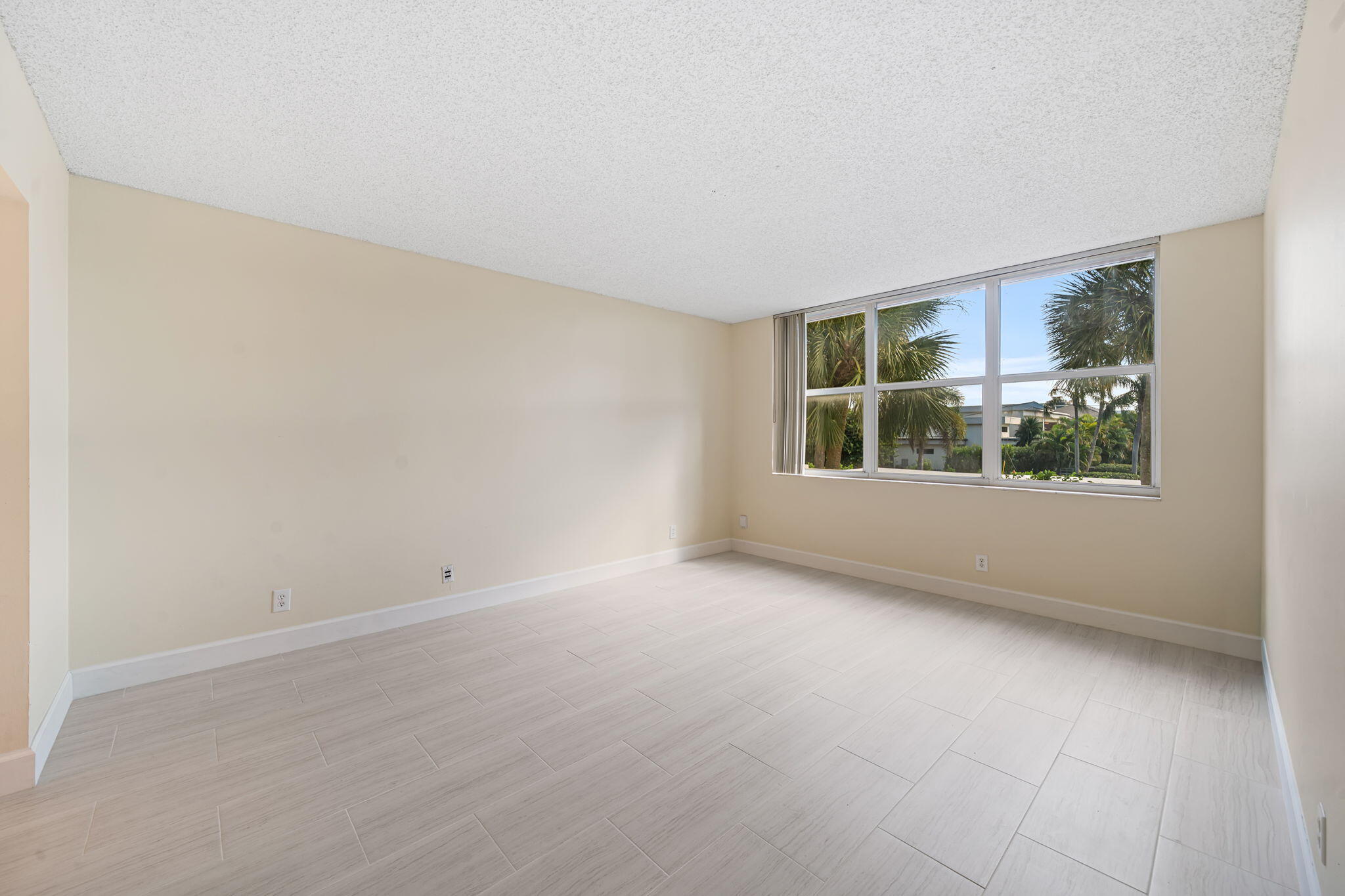Delray Beach Condo: 920 Dogwood Drive