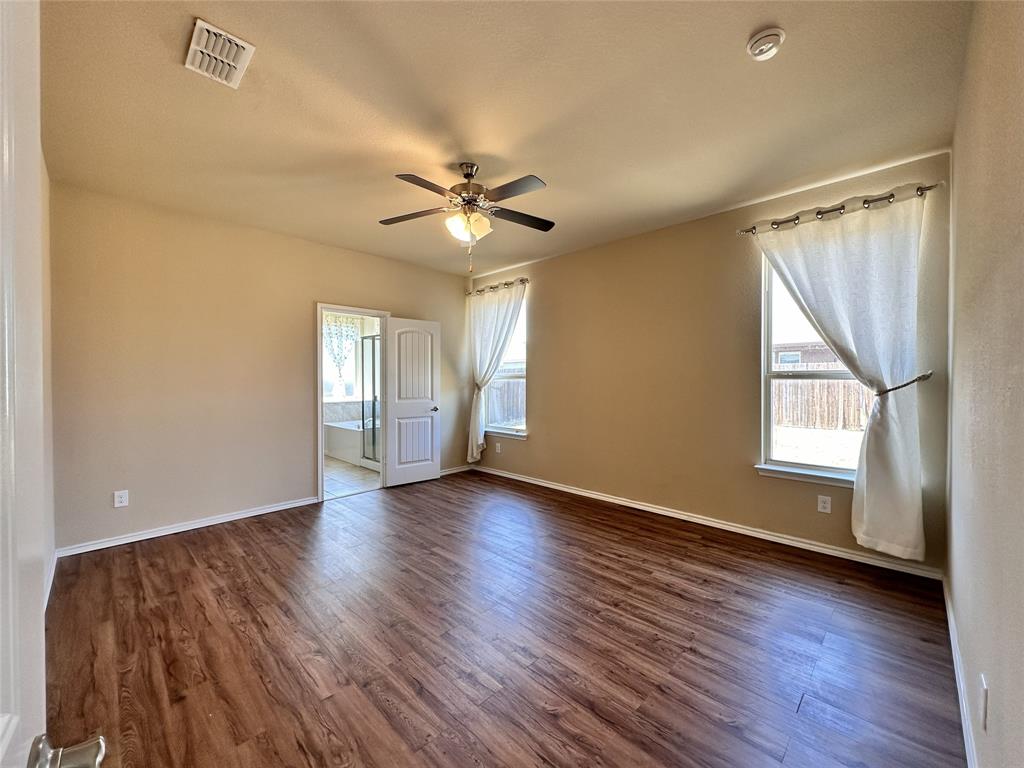 Denton Condo: 304 Cypress Crk Lane