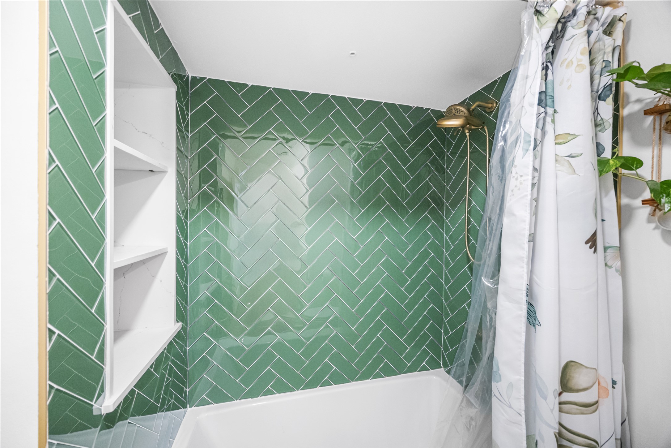 Houston Condo: 14 Greenway Plaza
