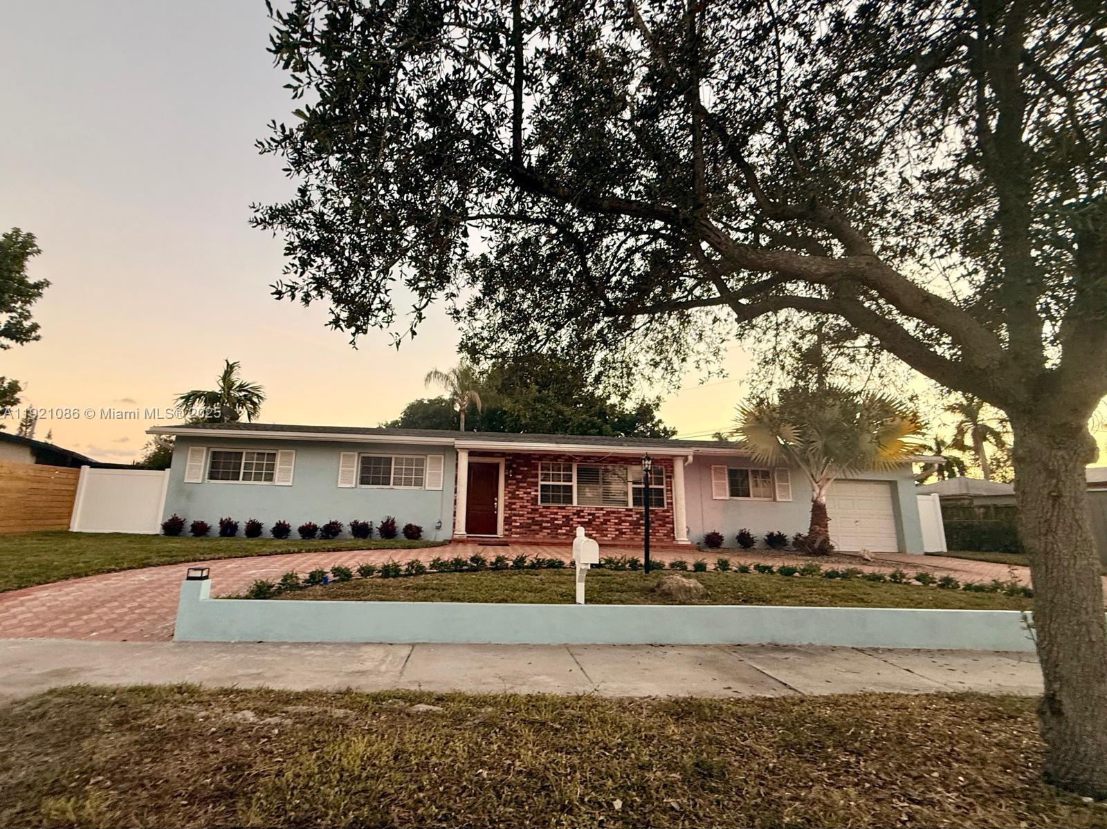 Cutler Bay Condo: 9400 Southwest 193rd Drive