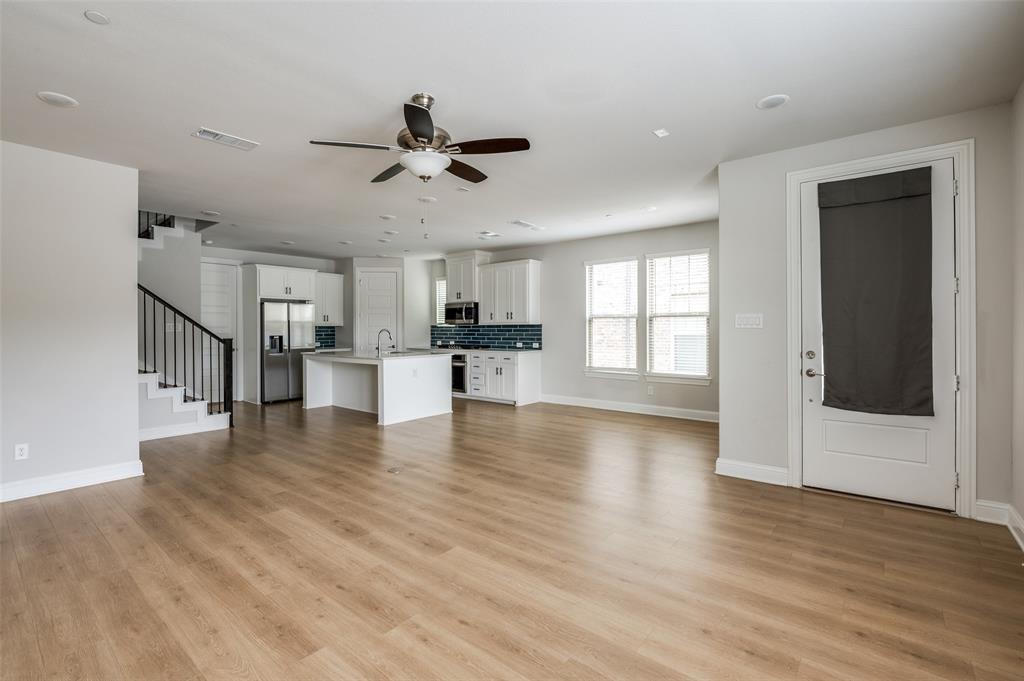 Allen Condo: 1960 Sweetwater Lane