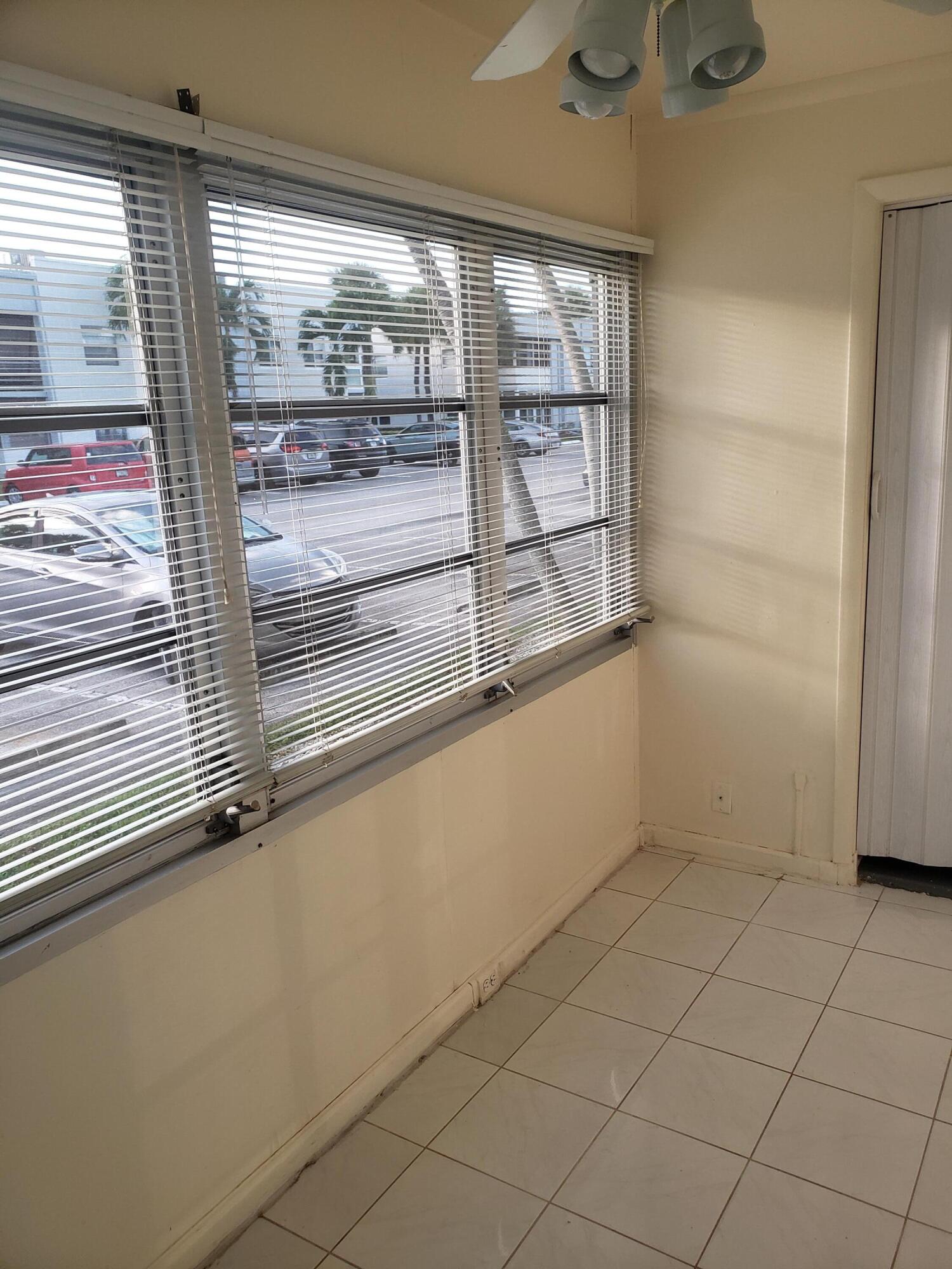 Delray Beach Condo: 688 Burgundy L