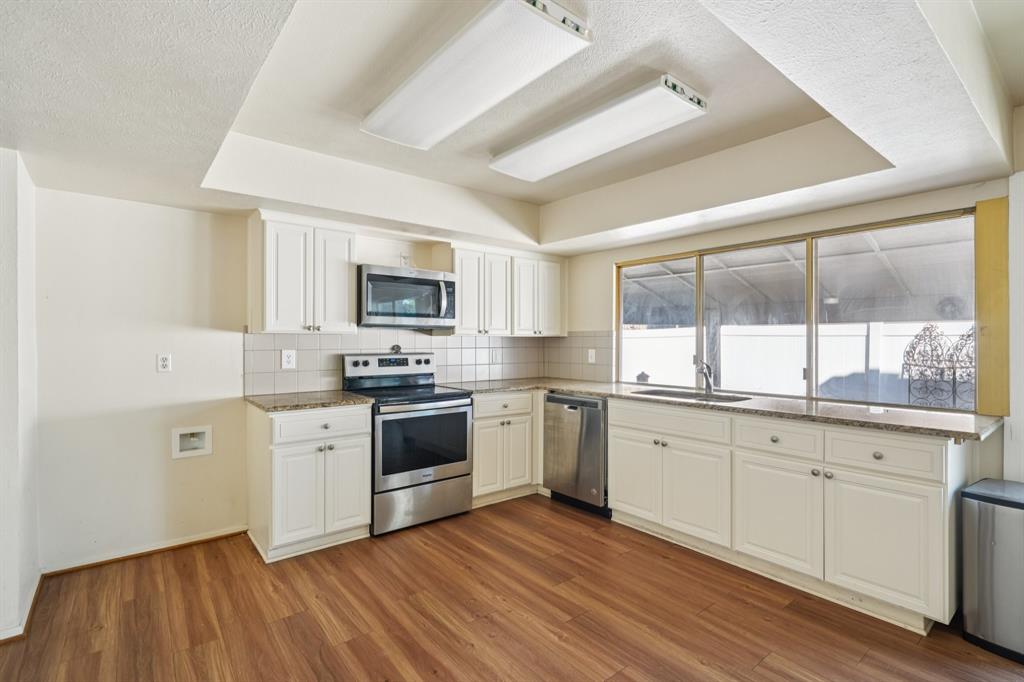 Garland Condo: 2818 Ripplewood Drive