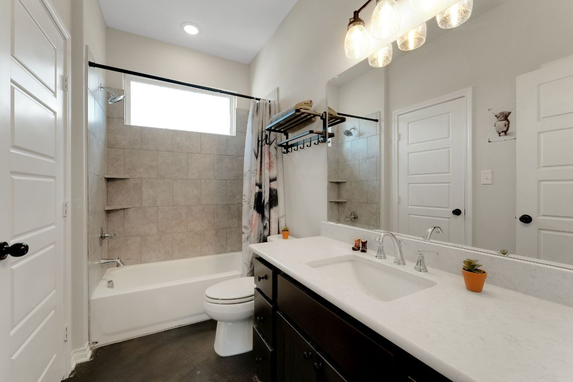 Dripping Springs Condo: 1089 Hidden Hills Drive