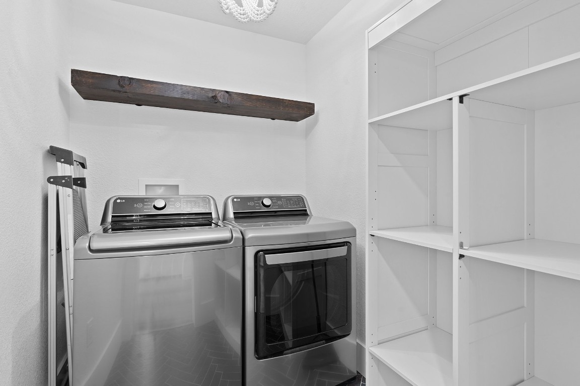 Dripping Springs Condo: 680 South Oak Forest Drive