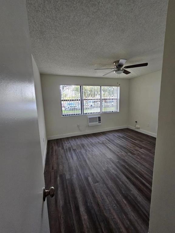 Hialeah Condo: 18335 Northwest 68th Avenue