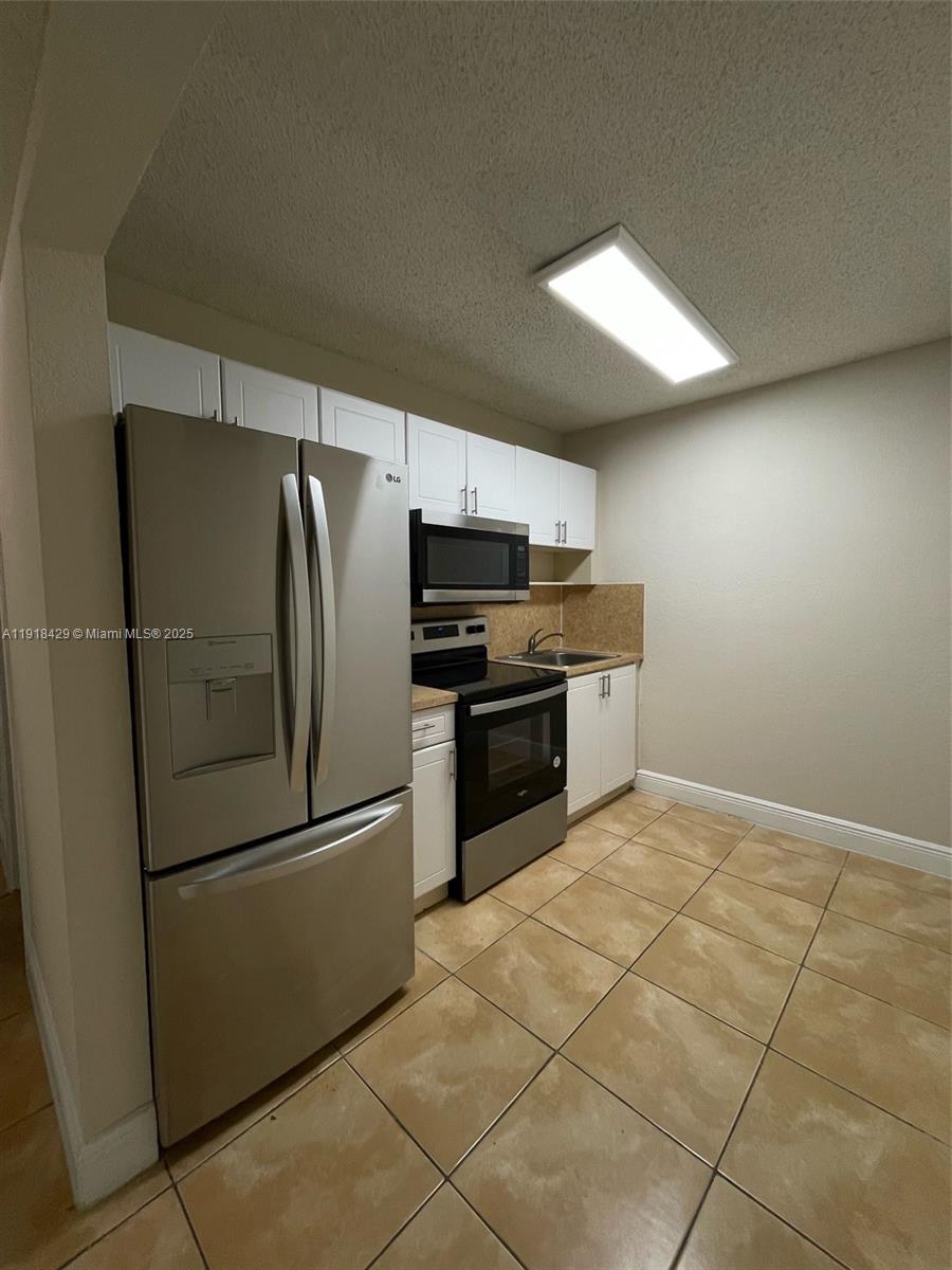 Hialeah Condo: 6950 Miami Gardens Drive