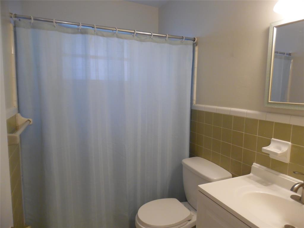 Hollywood Condo: 7321 Northwest 37th Street