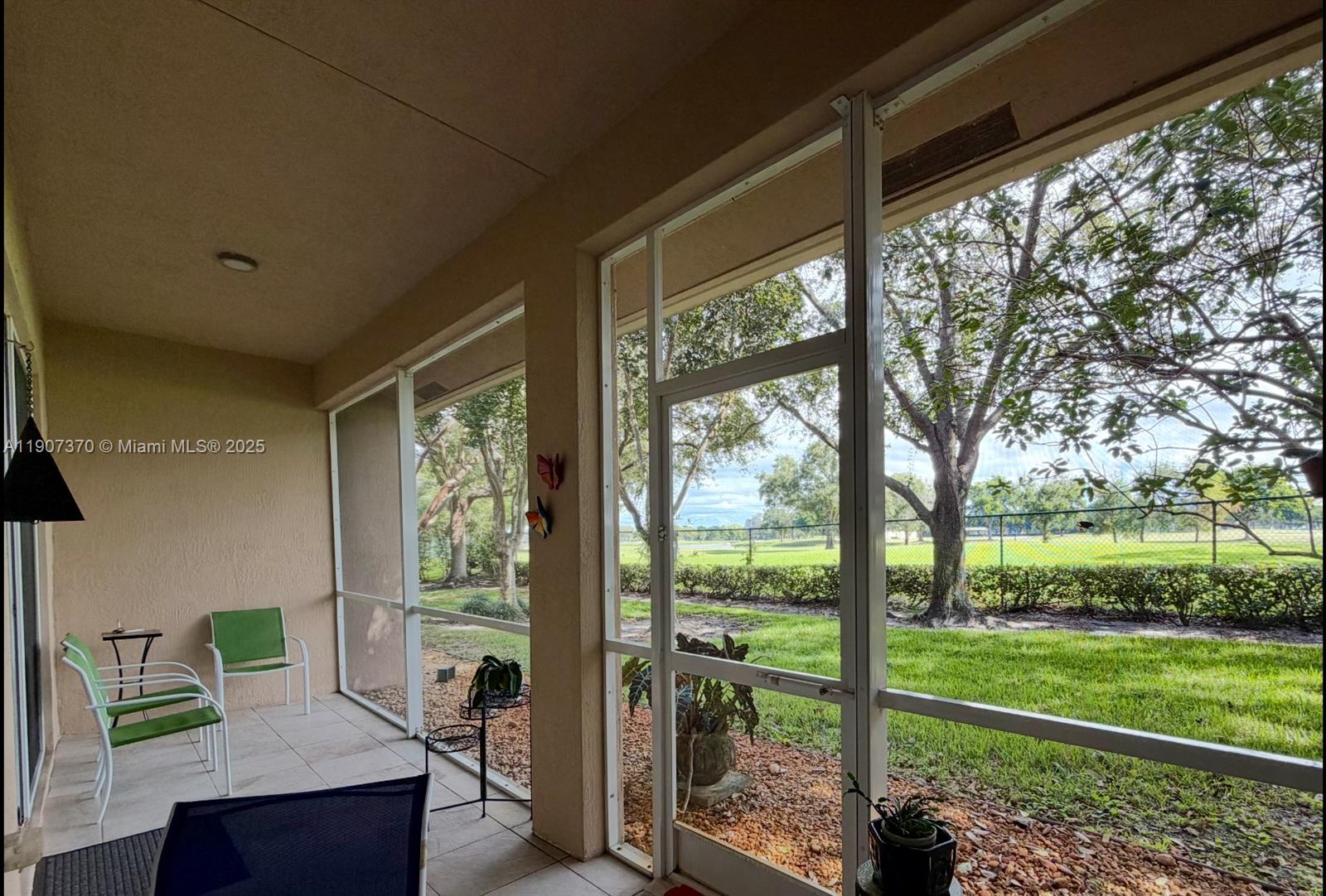 Davie Condo: 3172 Fairway Circle