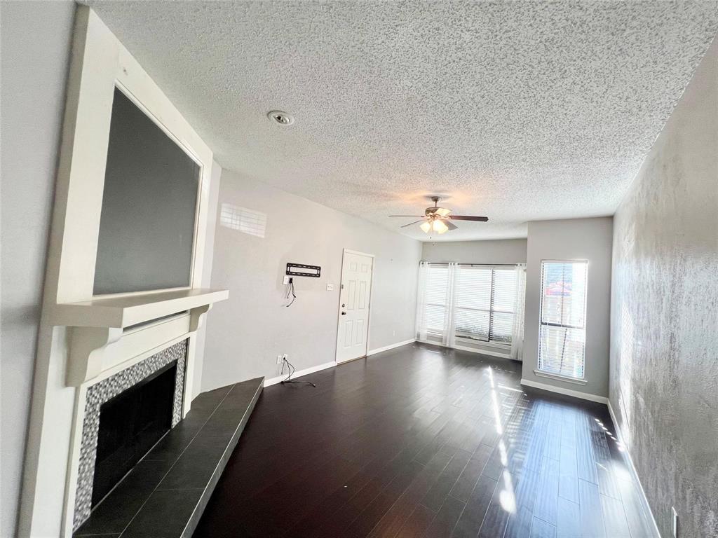 Arlington Condo: 2105 Count Fleet Drive