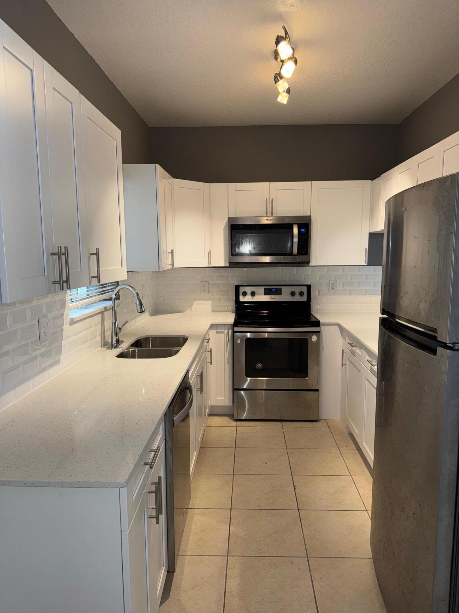 Palm Springs Condo: 1133 Colonial Palms Way