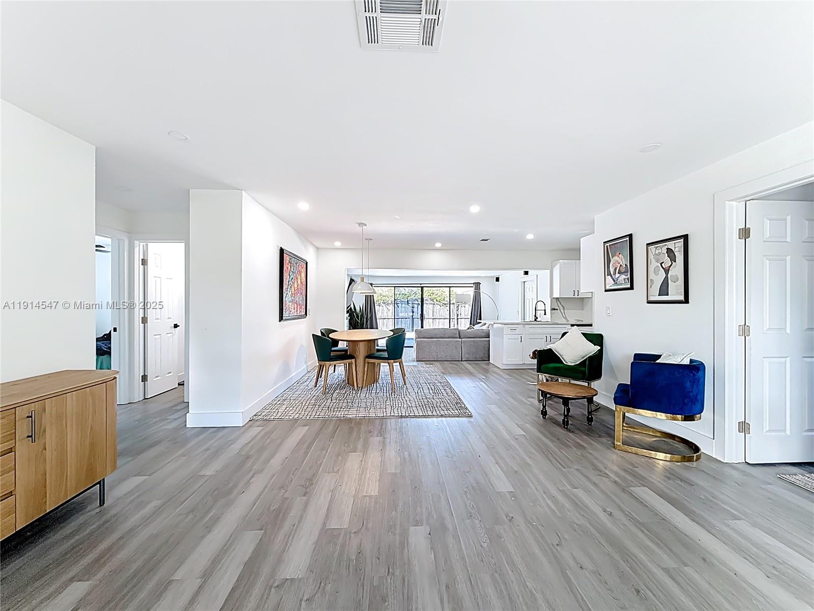 Hollywood Condo: 600 North 66 Terrace