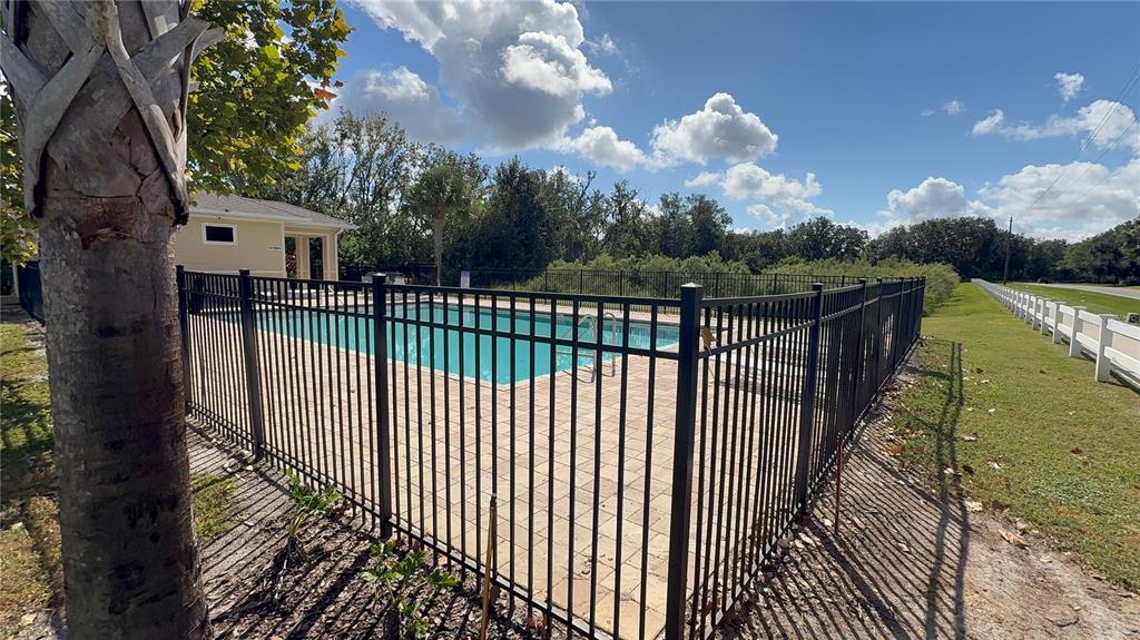 Auburndale Condo: 611 Autumn Stream Drive