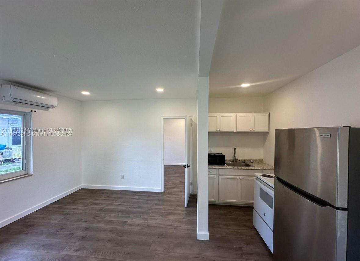 North Miami Beach Condo: 17175 Northeast 19th Avenue