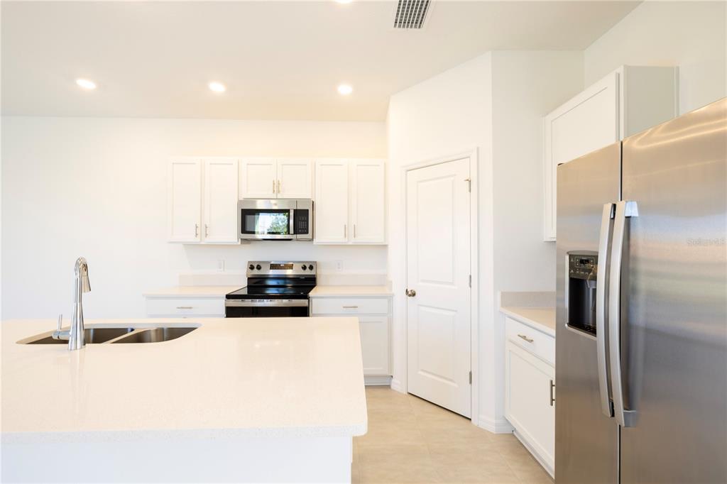 Groveland Condo: 7609 Waterscape Drive