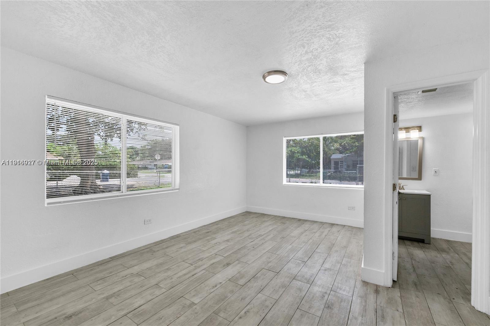 Miami Condo: 16200 Northeast 3rd Avenue