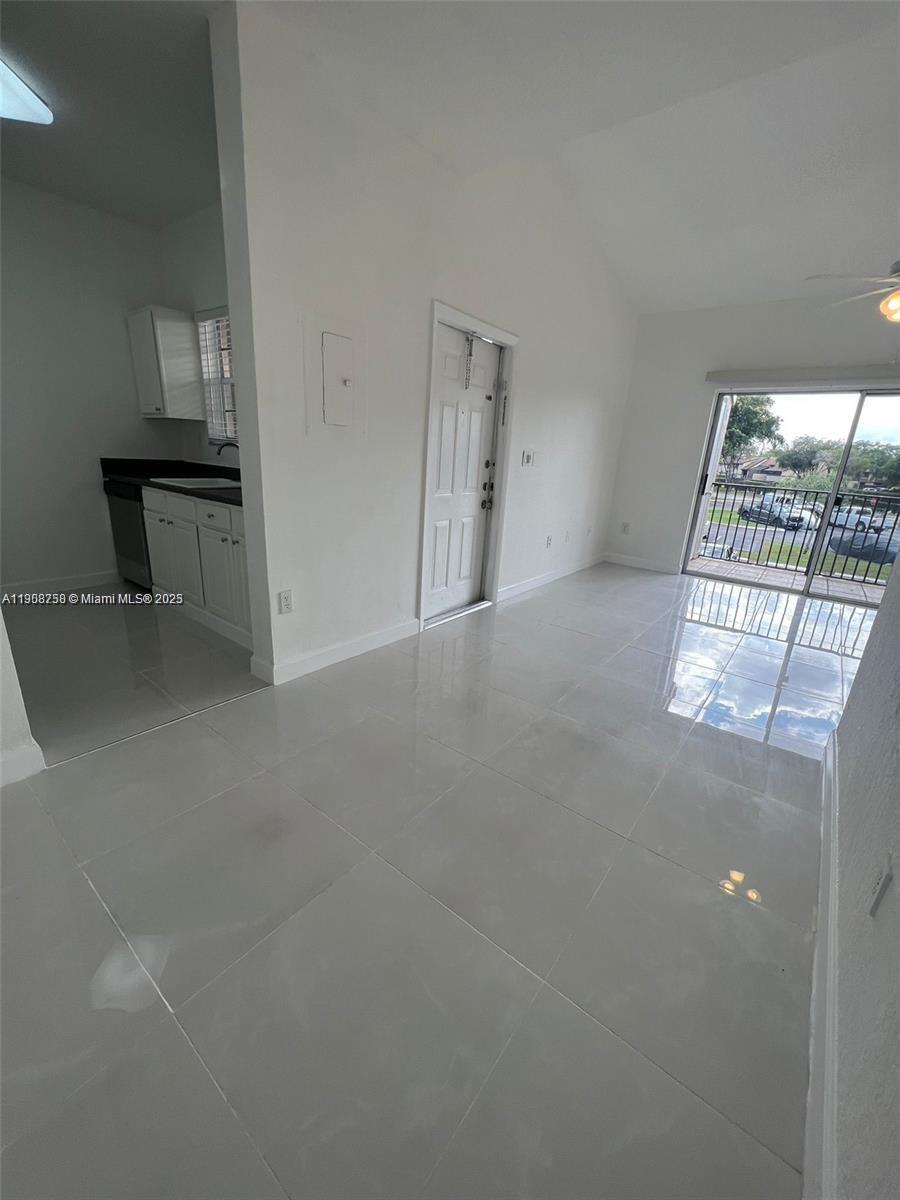 Pembroke Pines Condo: 2001 Northwest 96th Terrace