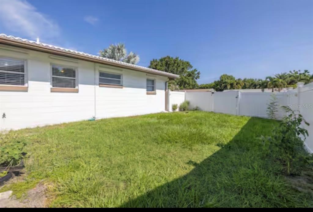 Seminole Condo: 8199 115th Street North