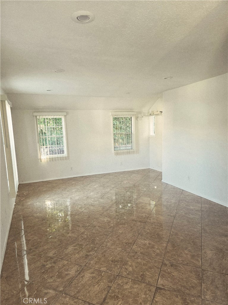 Culver City Condo: 4220 Duquesne Avenue