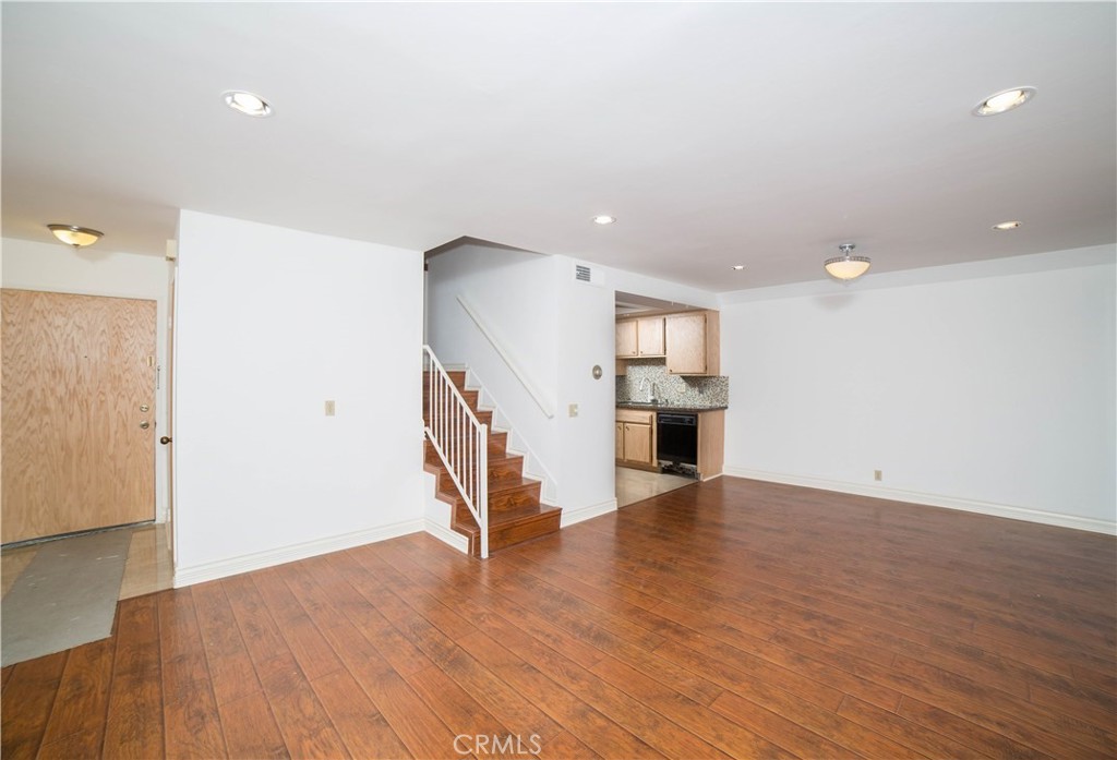 Agoura Hills Condo: 5291 Colodny Drive