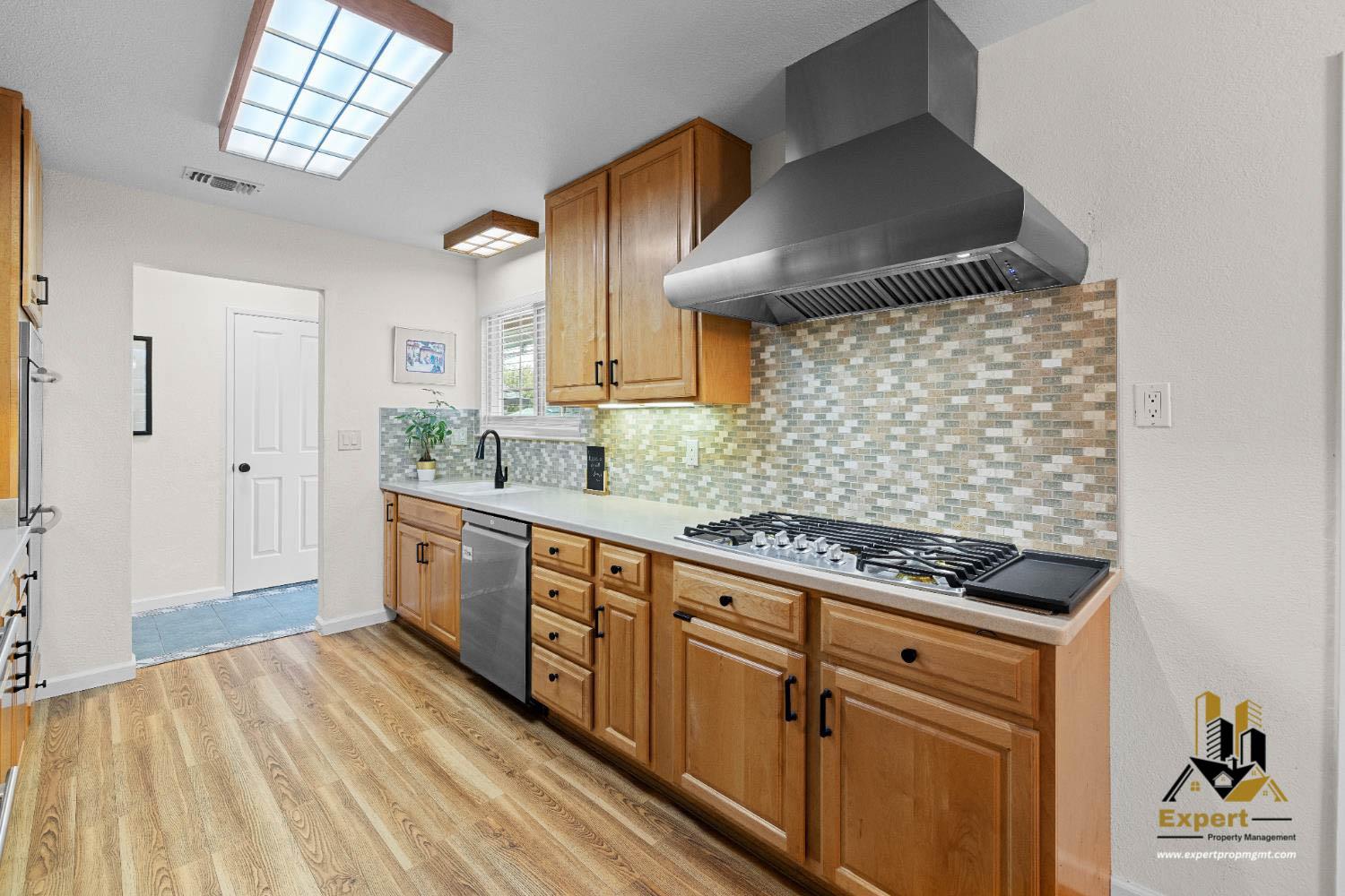 Roseville Condo: 1814 Vista Creek Drive