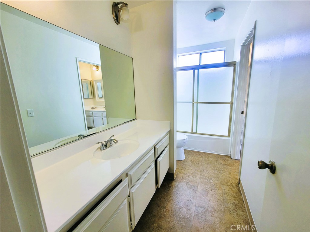 North Hollywood Condo: 7515 Laurelgrove Court