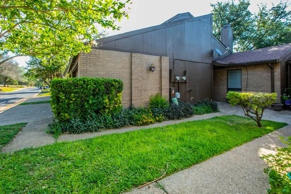 Waco Condo: 2804 Stewart Drive