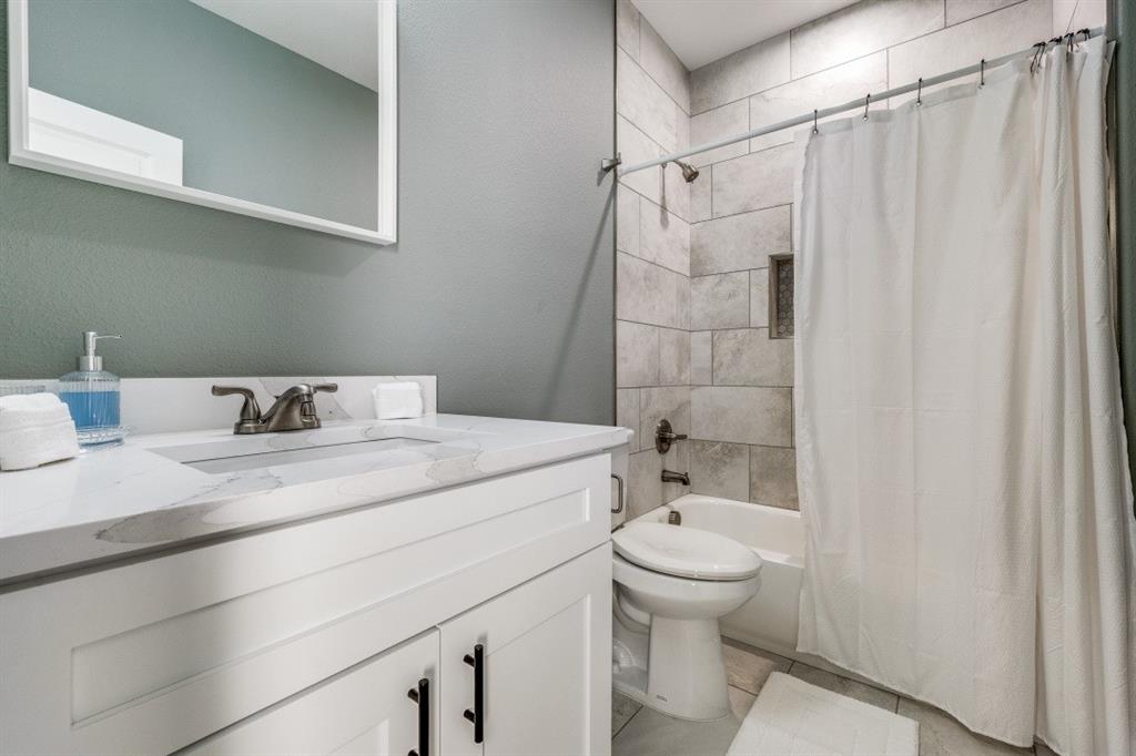 Dallas Condo: 4707 Barry Avenue