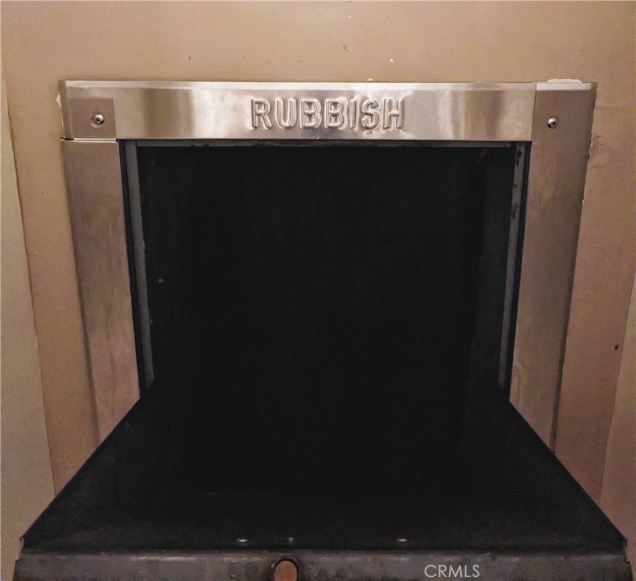 North Hollywood Condo: 11162 Camarillo Street