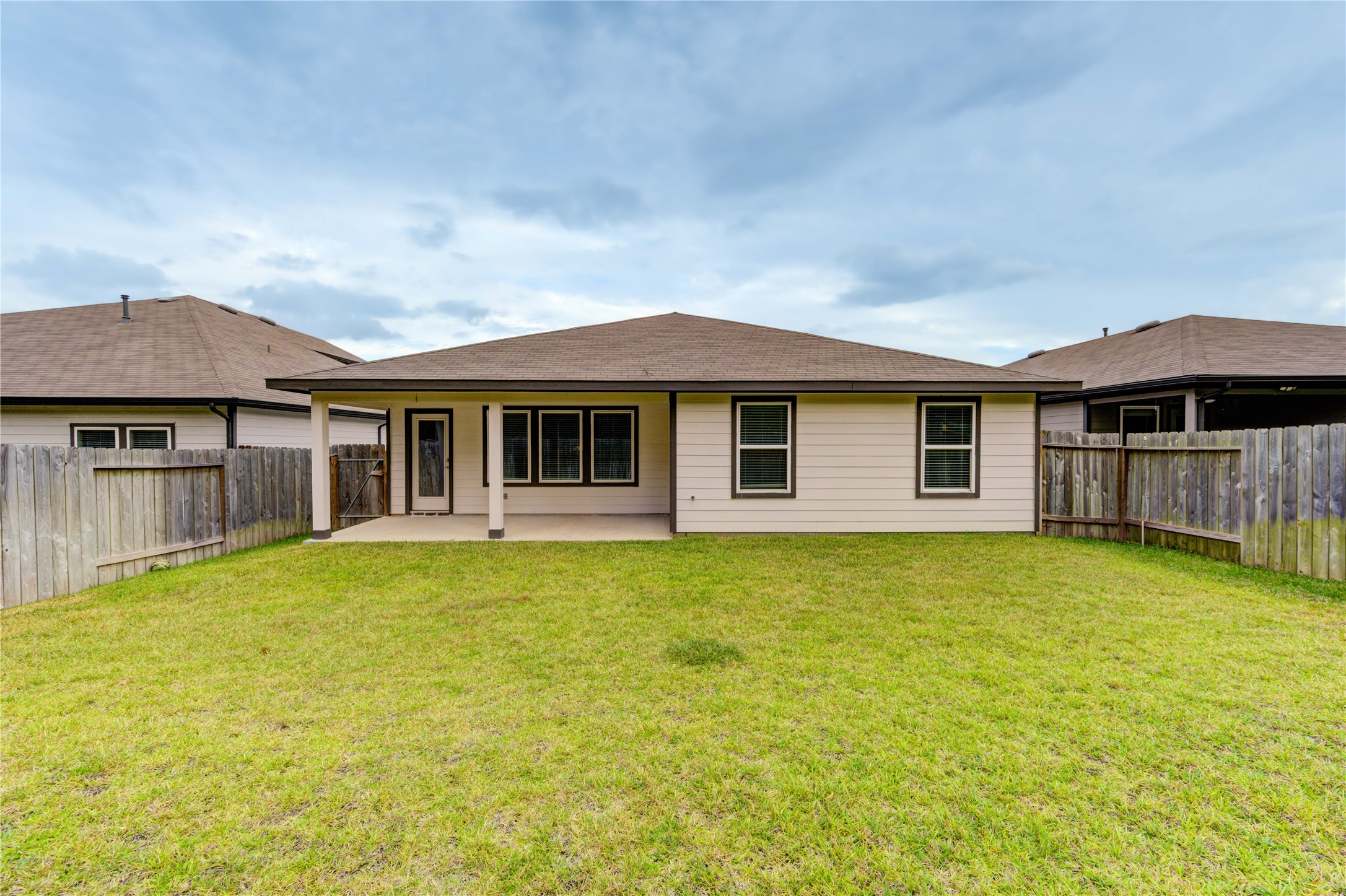 Conroe Condo: 14245 Wonder Lake Lane