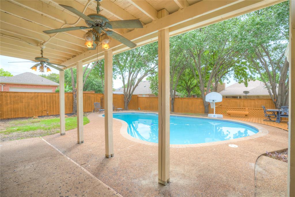 Keller Condo: 1504 De Moss Court