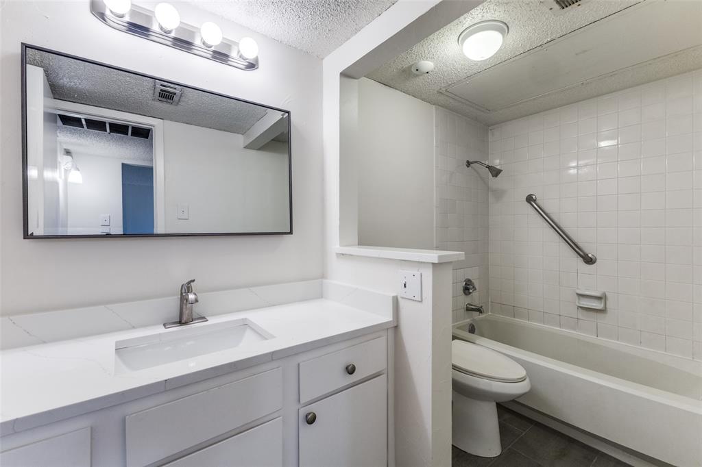 Dallas Condo: 10650 Steppington Drive