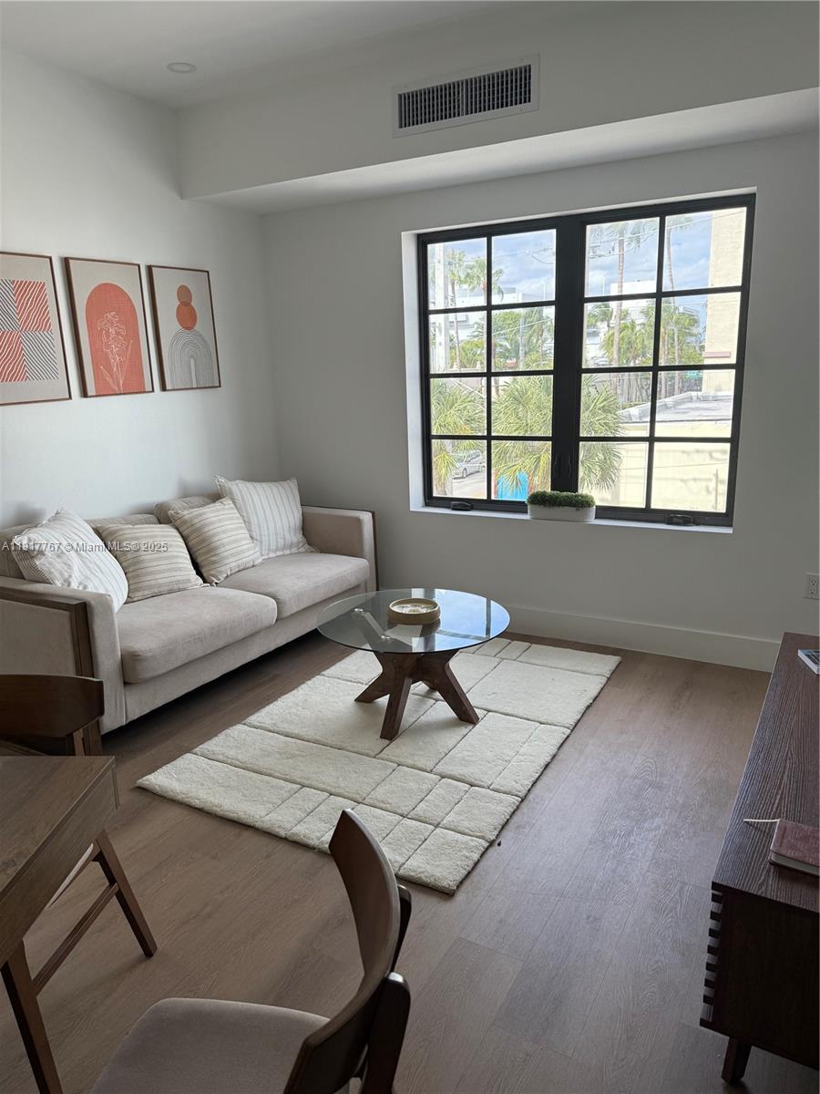 Miami Beach Condo: Flamingo-Lummus