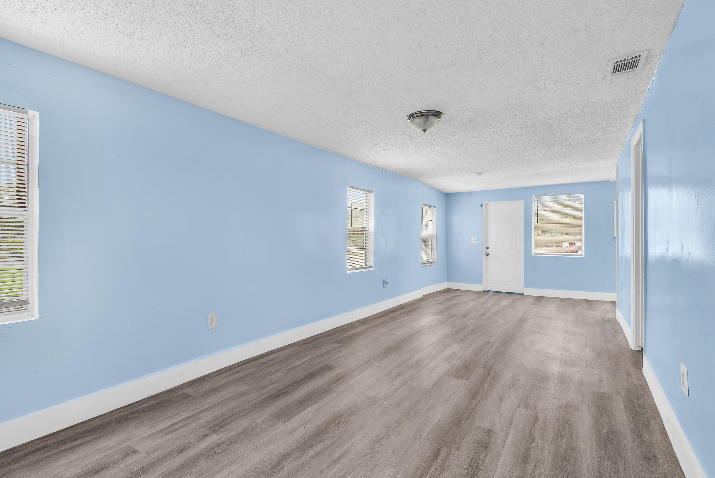 Riviera Beach Condo: 1497 Silver Beach Road