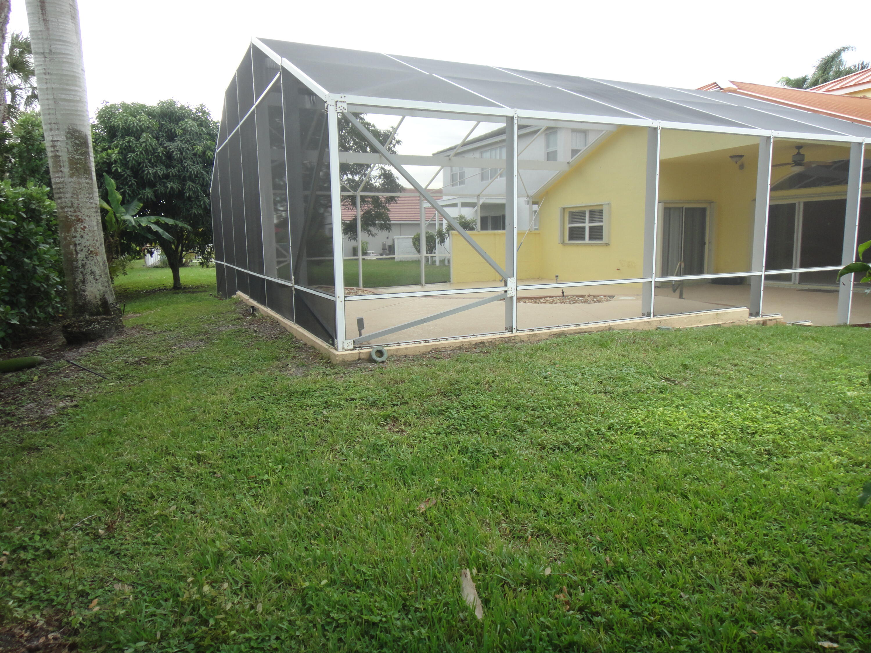 Wellington Condo: 15060 Corby Court