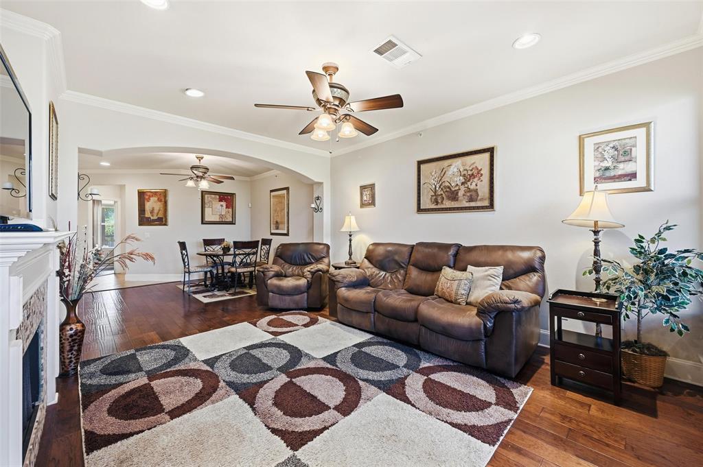 Lake Dallas Condo: 500 Water's Edge Drive